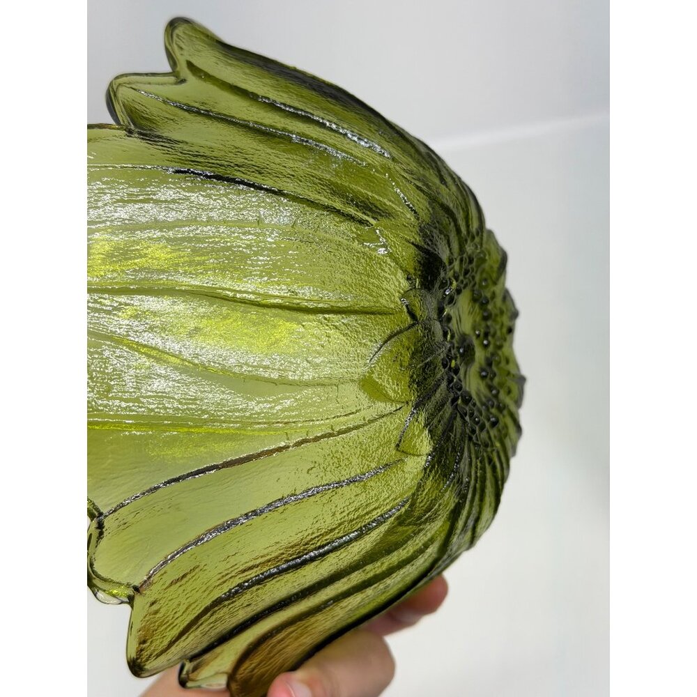 VTG Indiana Glass Lily Pons Avocado Green 7"x3" Pressed Flower Salad Bowl Retro - Picture 6 of 7